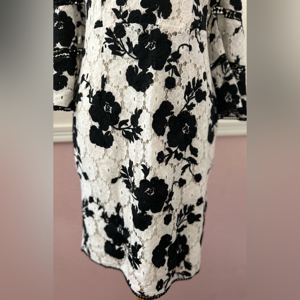 Adelyn Rae size M - Picture 5 of 13